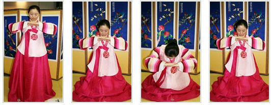 Nghi lễ chào hỏi trong ngày lễ truyền thống ở Hàn Quốc